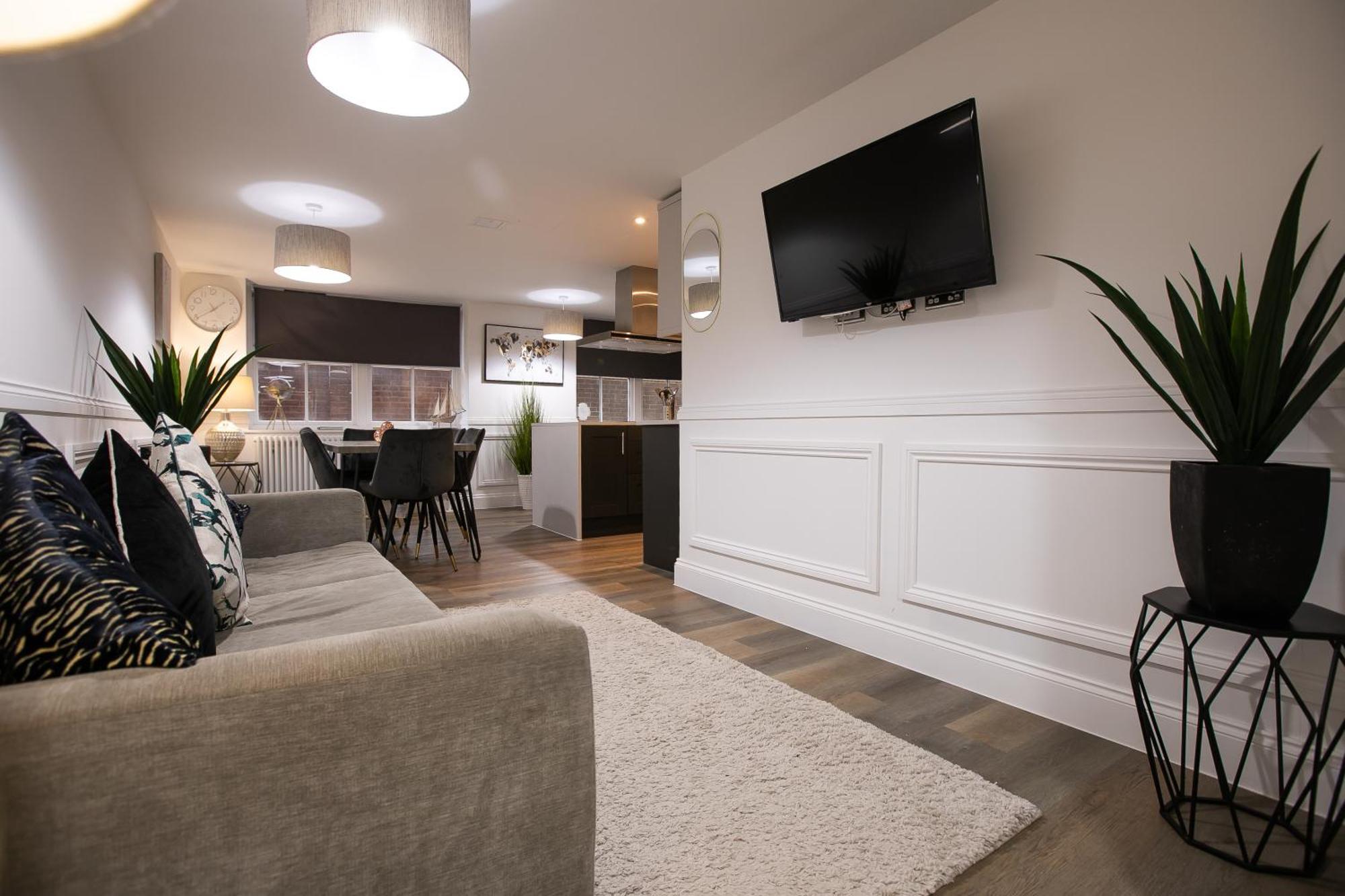 The Burlington Collection Apartment Шерингам Екстериор снимка