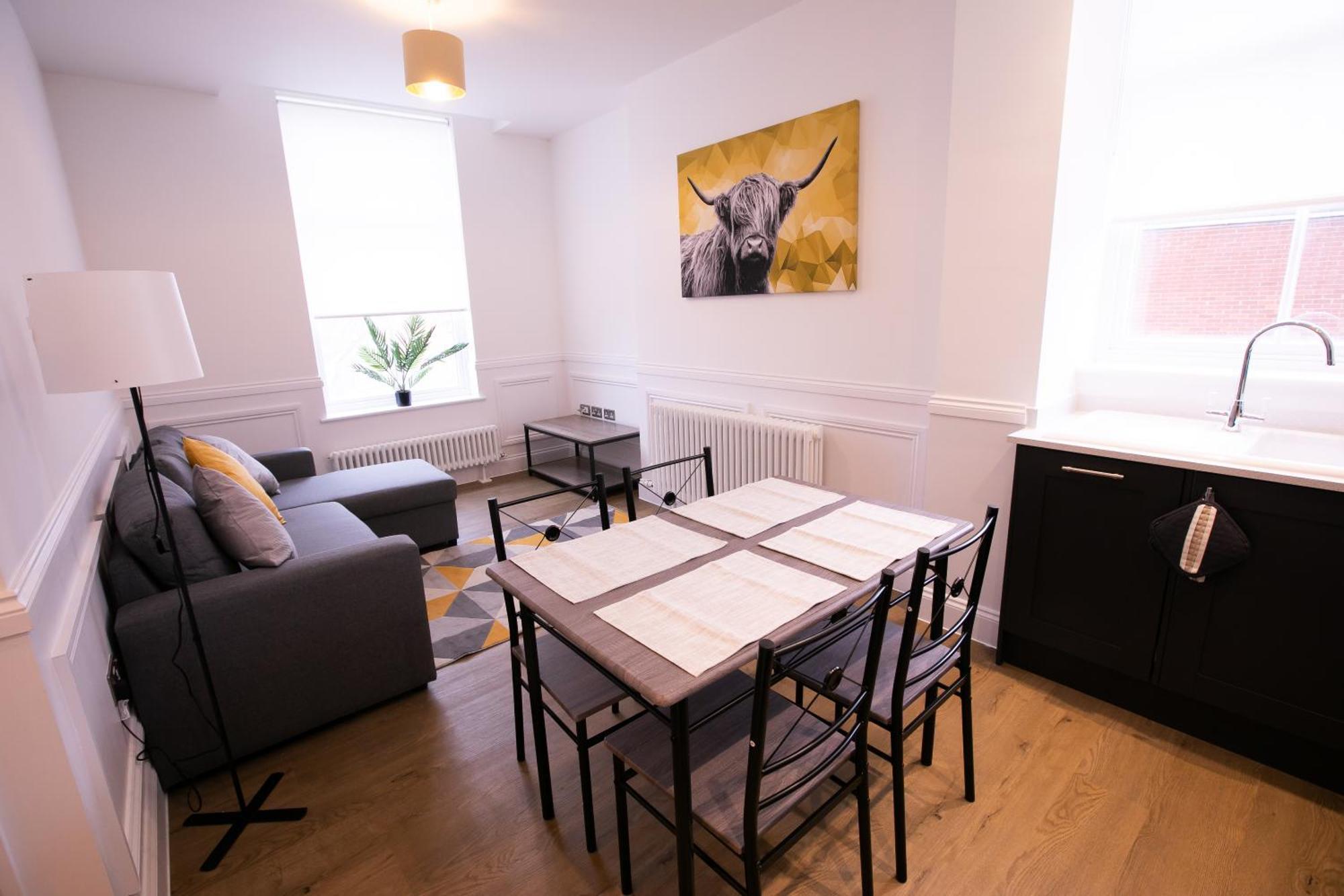 The Burlington Collection Apartment Шерингам Екстериор снимка