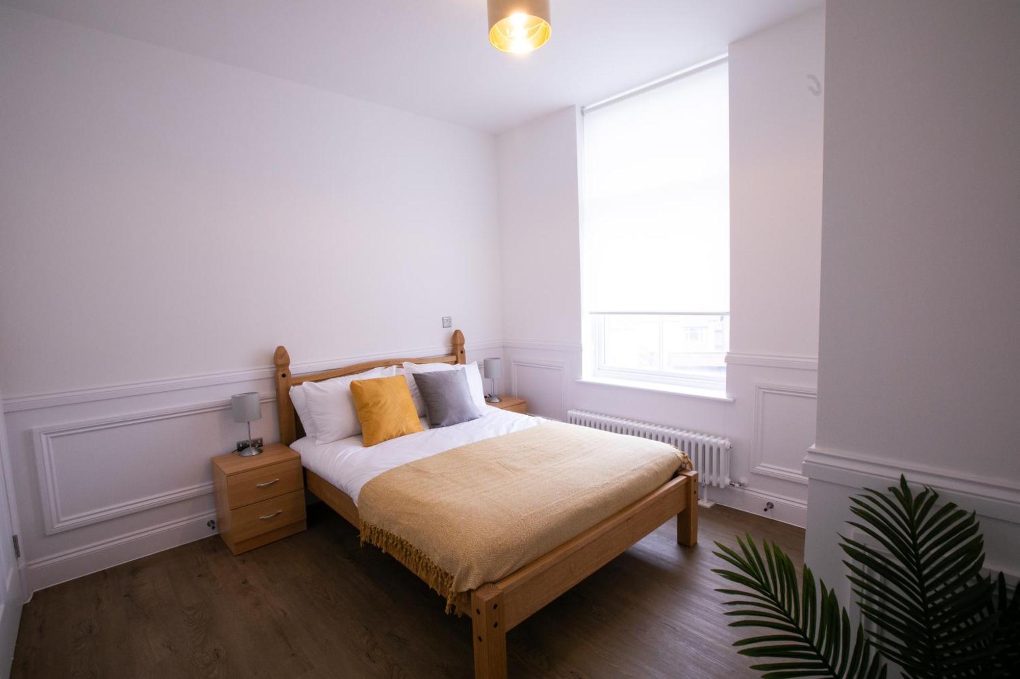 The Burlington Collection Apartment Шерингам Екстериор снимка