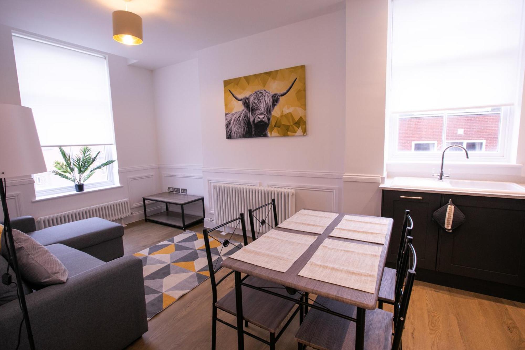 The Burlington Collection Apartment Шерингам Екстериор снимка